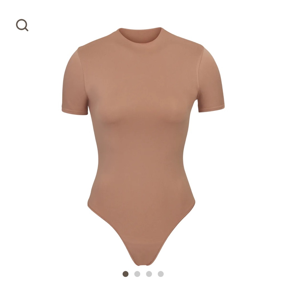 SKIMS Essential TShirt Bodysuit in Tigers Eye size L/XL. Never worn, nwt.